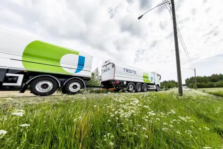 Neste and Elcogen collaborate in e-fuel commercialization project